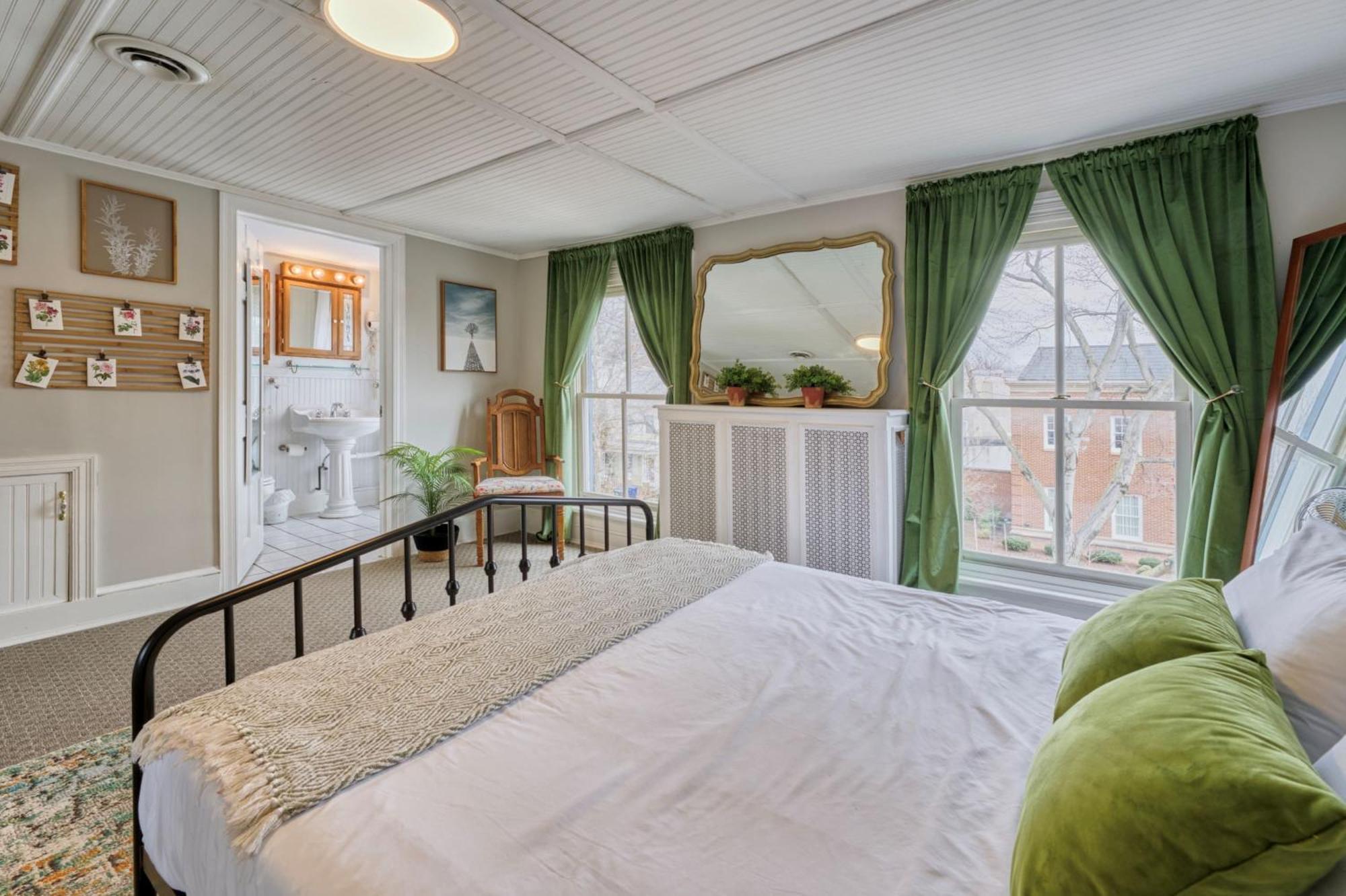 Top-Floor 1Br In Historic Capitol Hill Washington Buitenkant foto